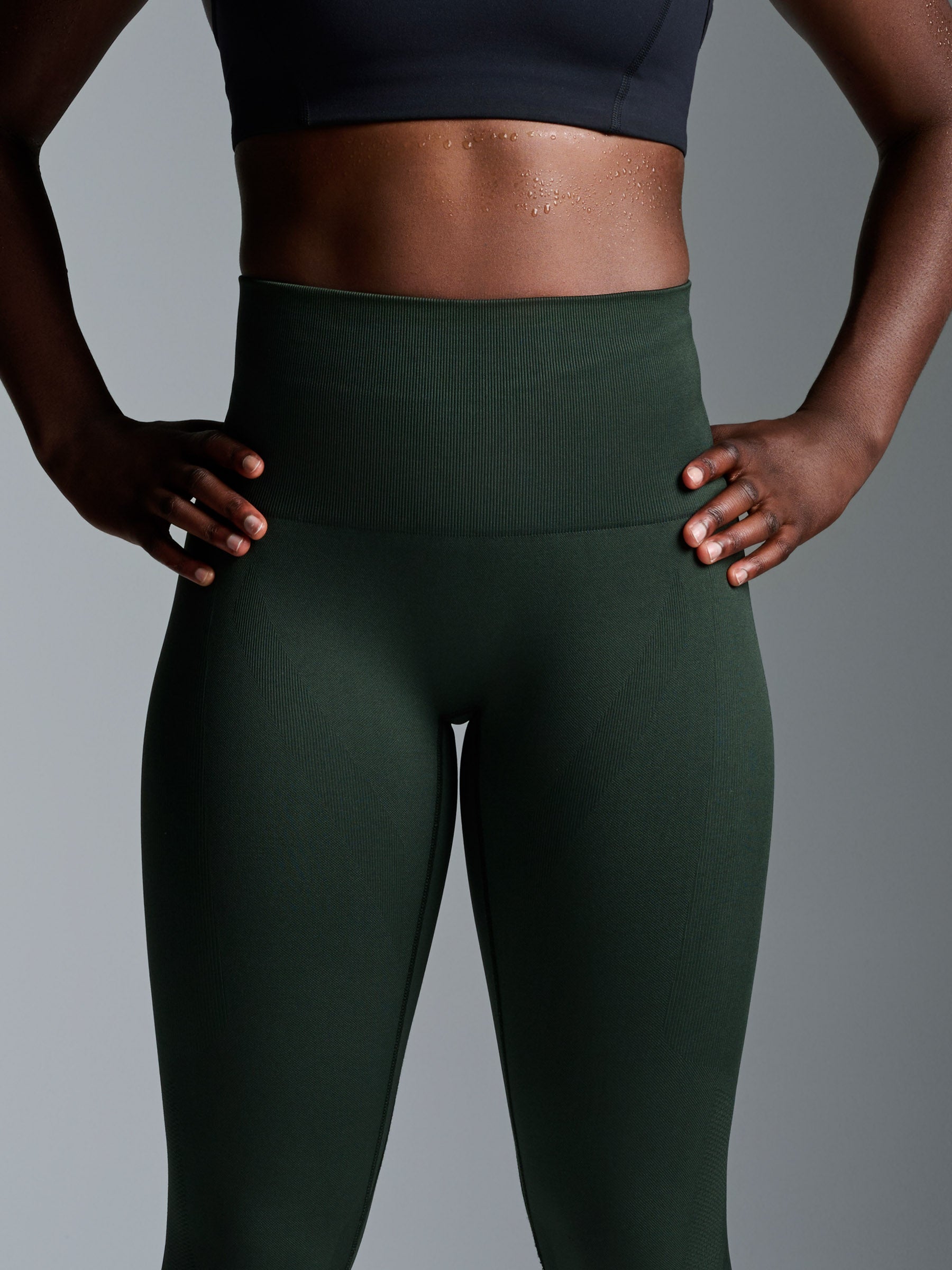 STREAMLINE 8/8 Legging Olive