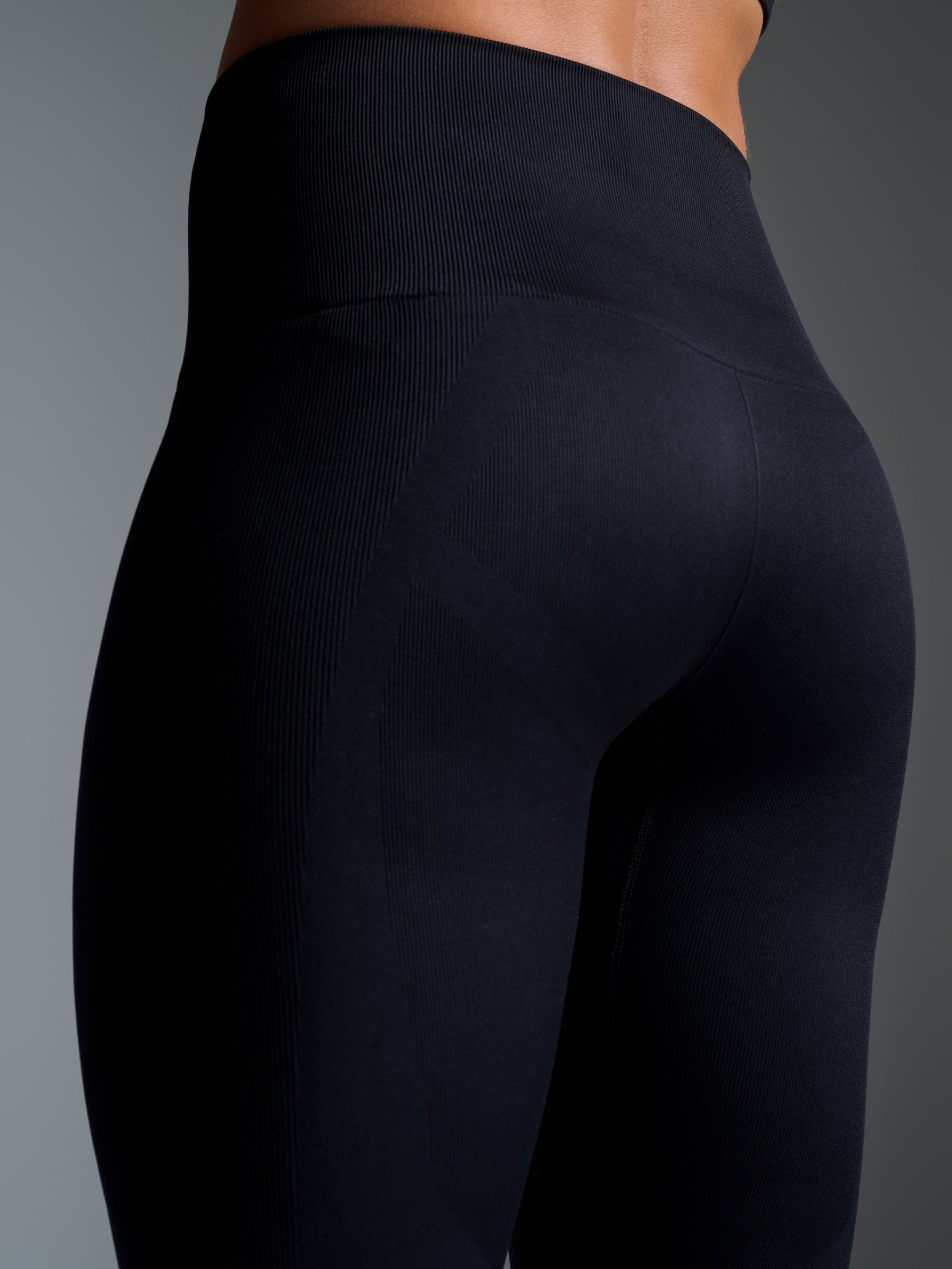 STREAMLINE 8/8 Super High Rise Legging Black