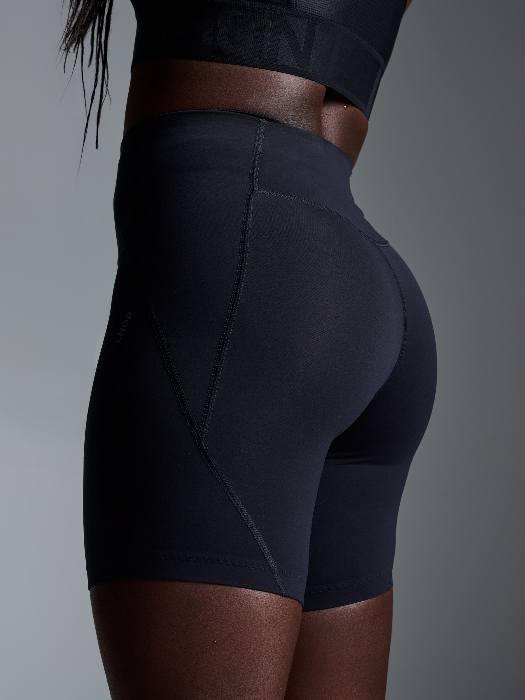 LIMITLESS 7.5" Bike Short Black