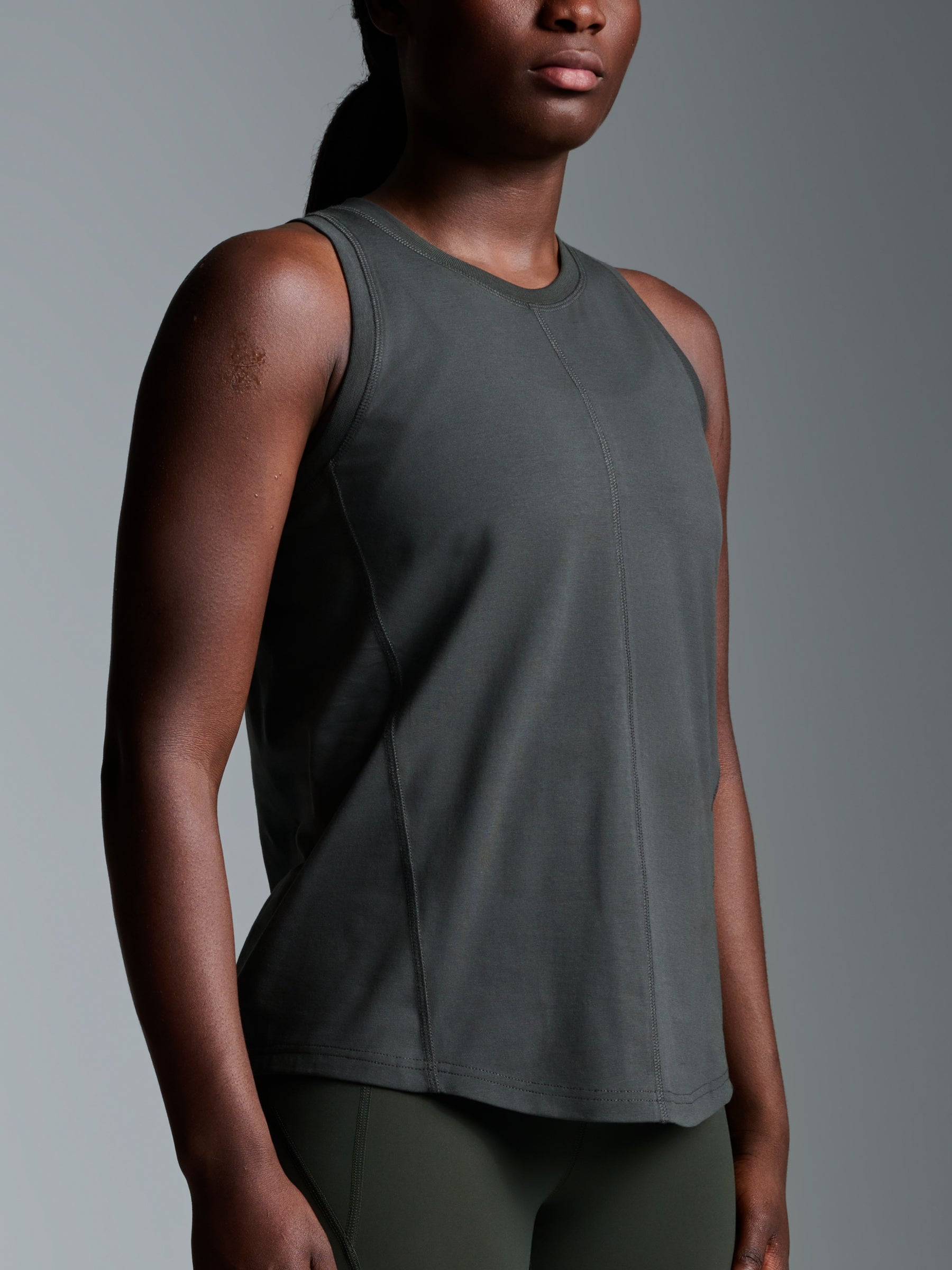 HYBRID Tank Faded Black