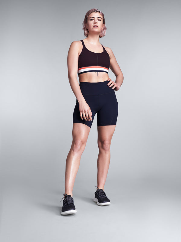 Hannah is 5' 7.5" - Waist 72cm (28.5"), Hips 101cm (40")