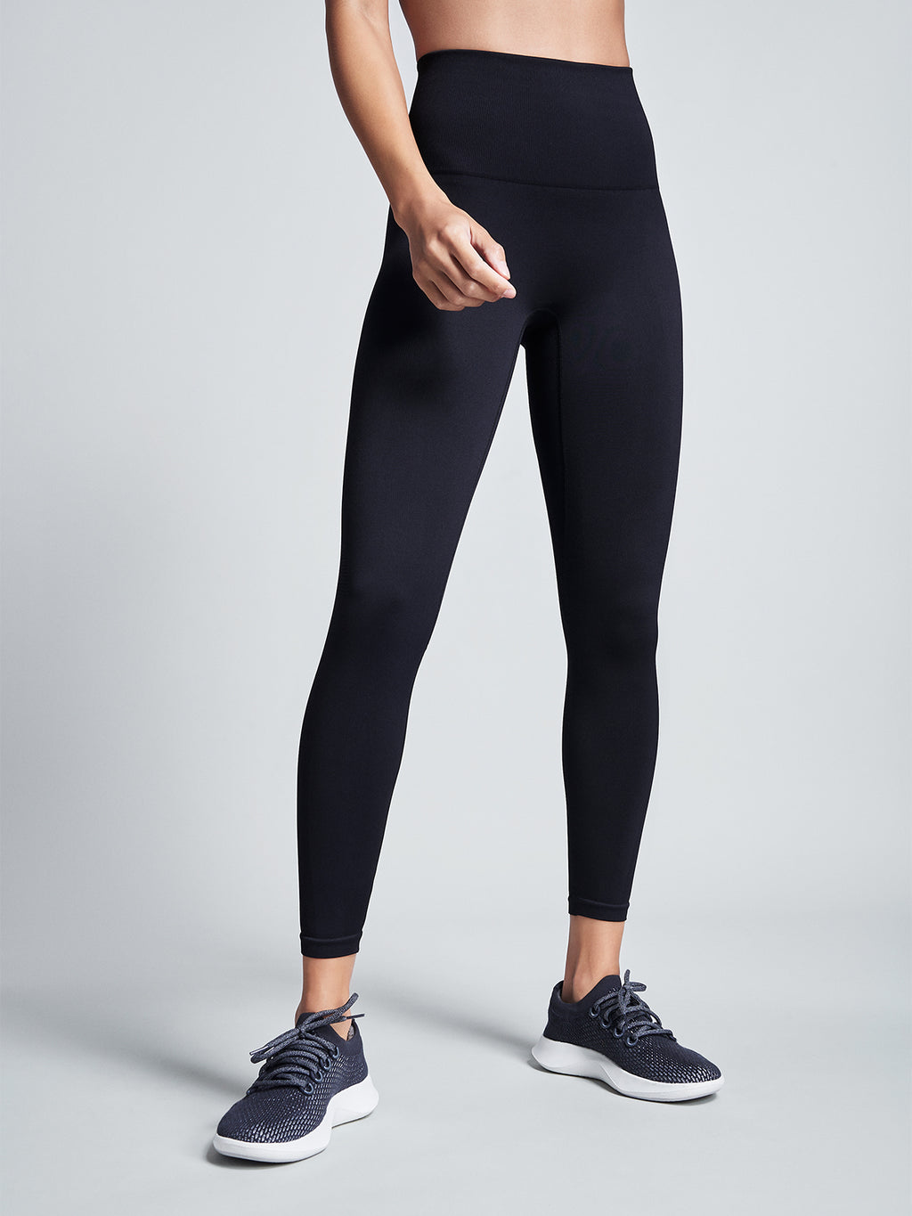 New Balance Soft Size S Heather Gray Black Legging Capris Pants Yoga NB Dry
