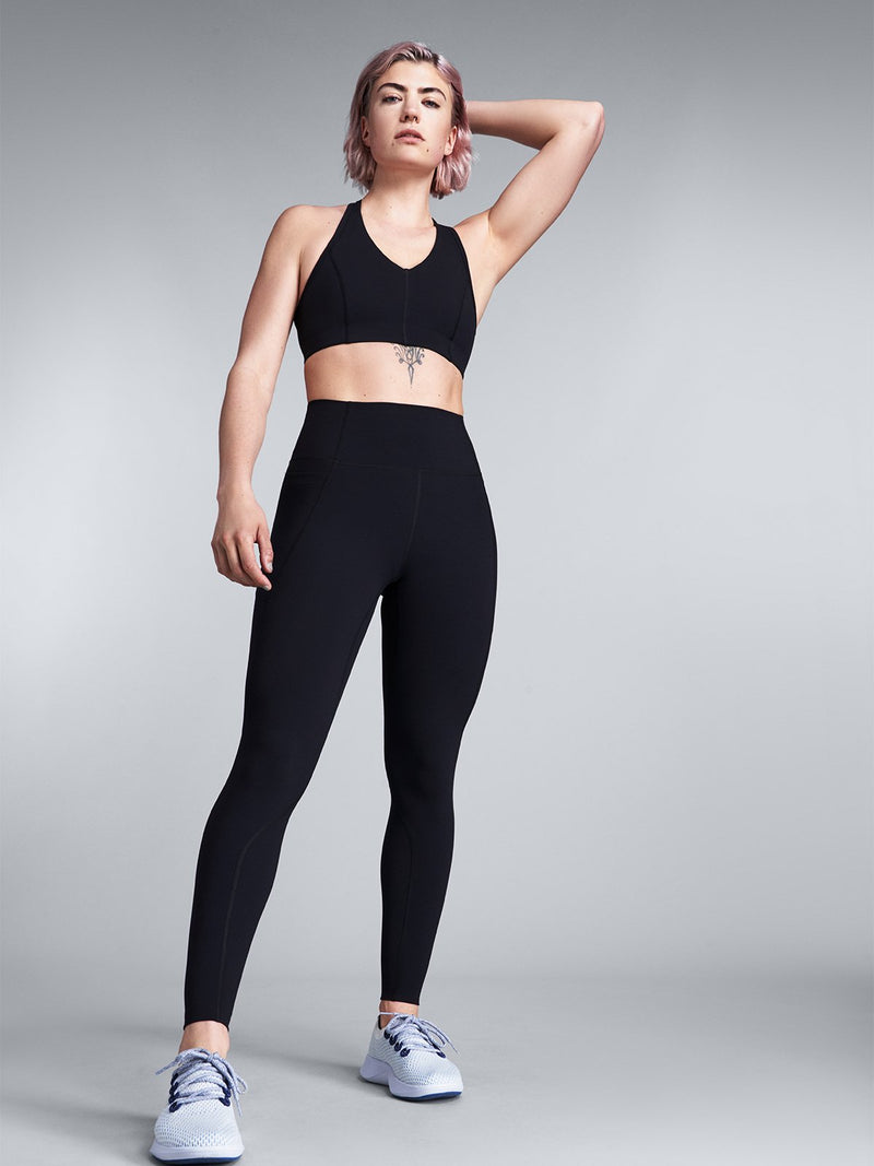 Size_S / Measurements_Hannah is 5' 7.5" - Waist 72cm (28.5"), Hips 101cm (40")