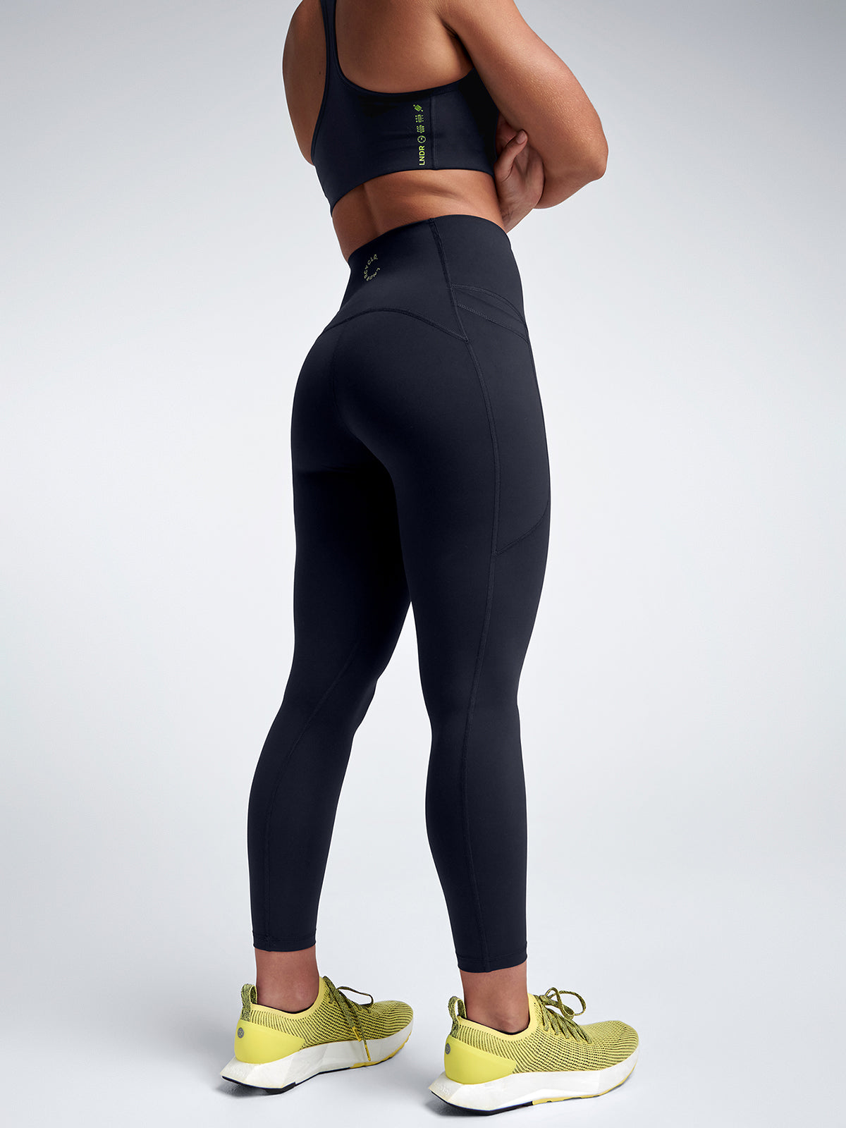 FEMME FATALE 7/8 Legging Black – LNDR US