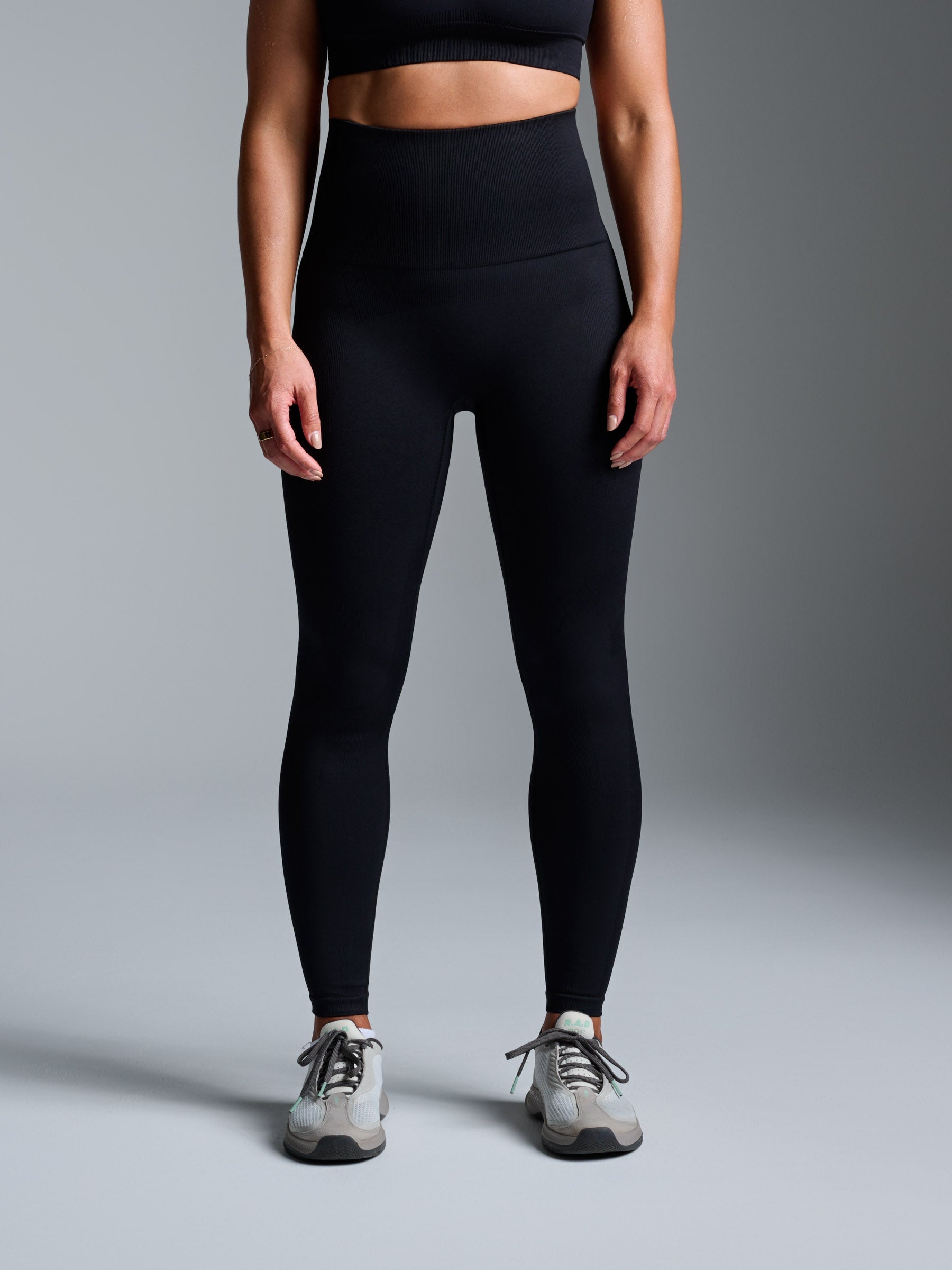 CHISEL 8/8 Super High Rise Legging Black