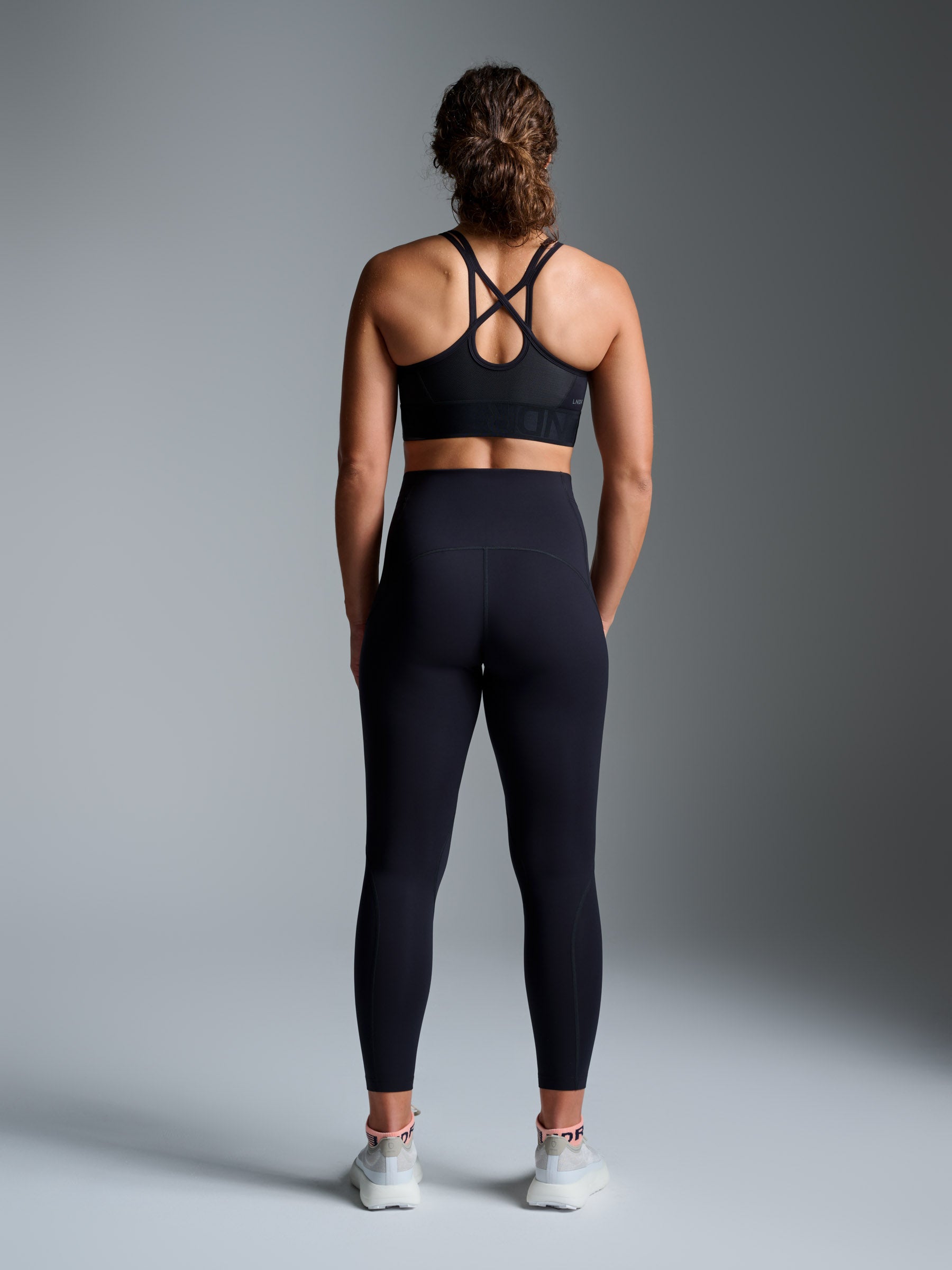 LIMITLESS POCKET 7/8 Super High Rise Legging Black