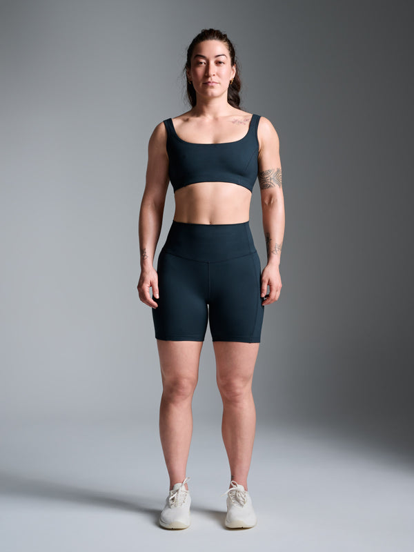 Mariko wears size M is 5' 6" - Underband 33in, Bust 36in, Waist 30in, Hips 42in