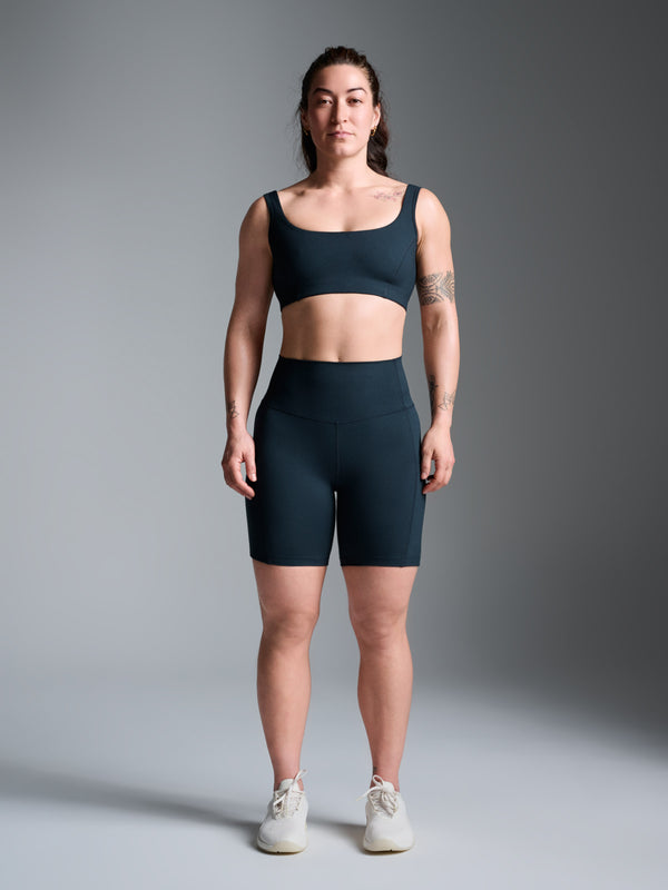Mariko wears size M is 5' 6" - Underband 33in, Bust 36in, Waist 30in, Hips 42in