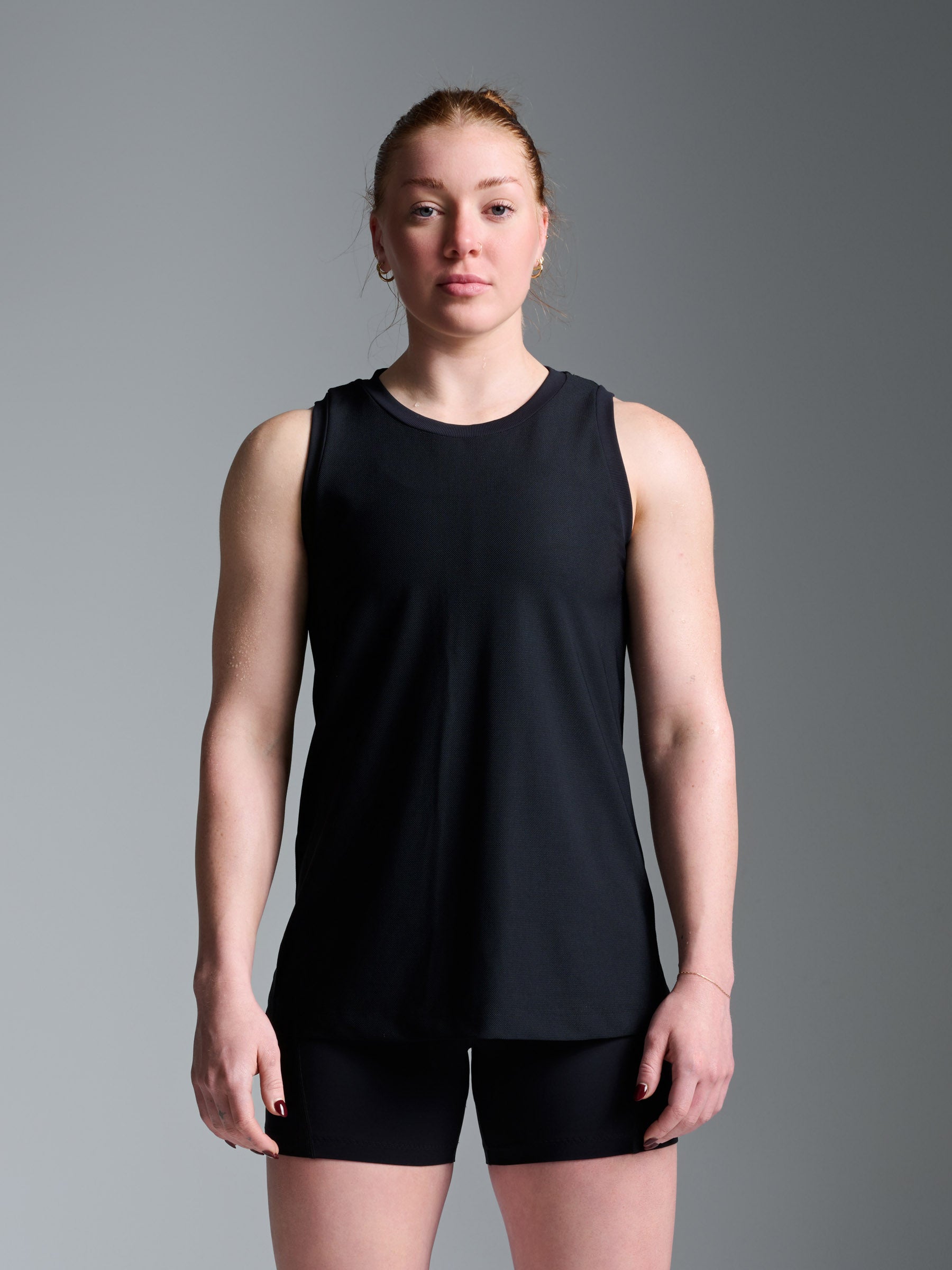 FLUID Tank Black