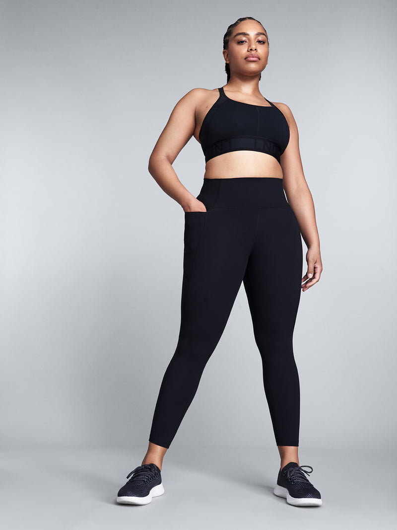 Size_L / Measurements_Danielle is 5' 9.5" - Waist 88cm (34.6"), Hips 118cm (46")