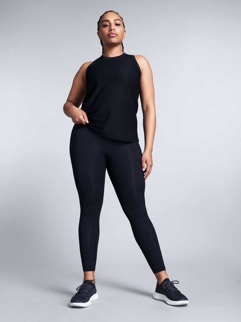 Size_L / Measurements_Danielle is 5' 9.5" - Under Bust 86cm (36") 36C, Waist 88cm (34.6"), Hips 118cm (46")