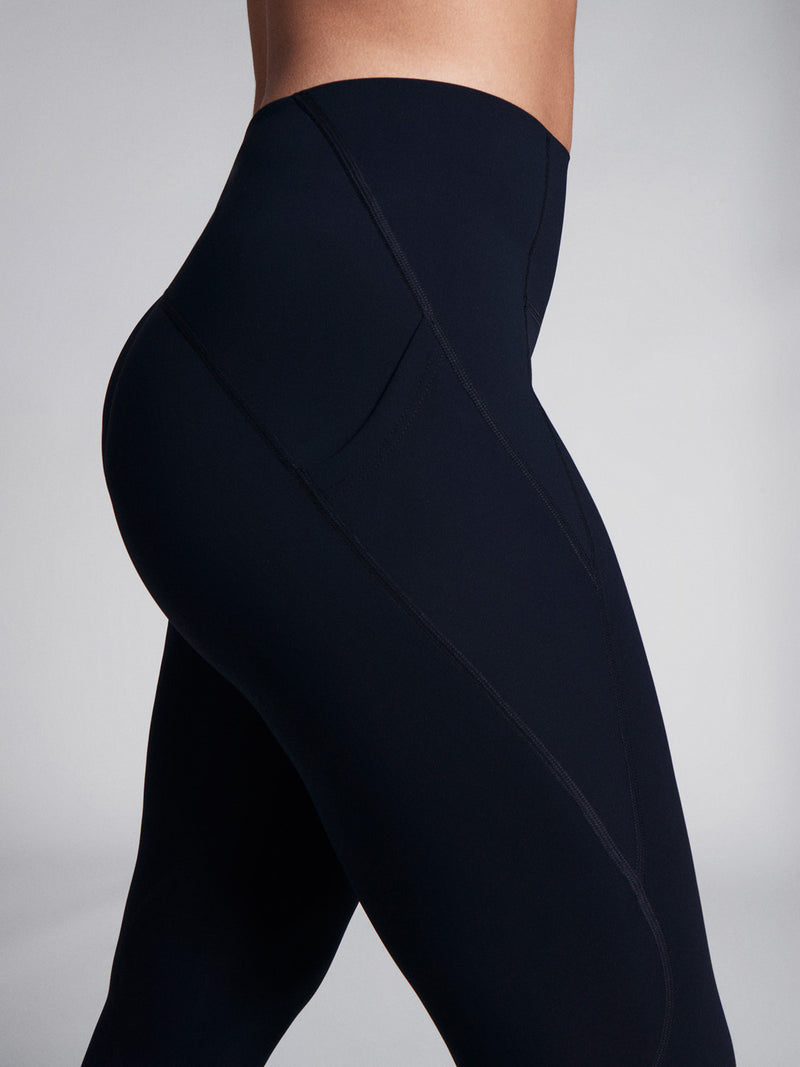 THE LIGHTSPEED 8/8 Legging Black – LNDR US