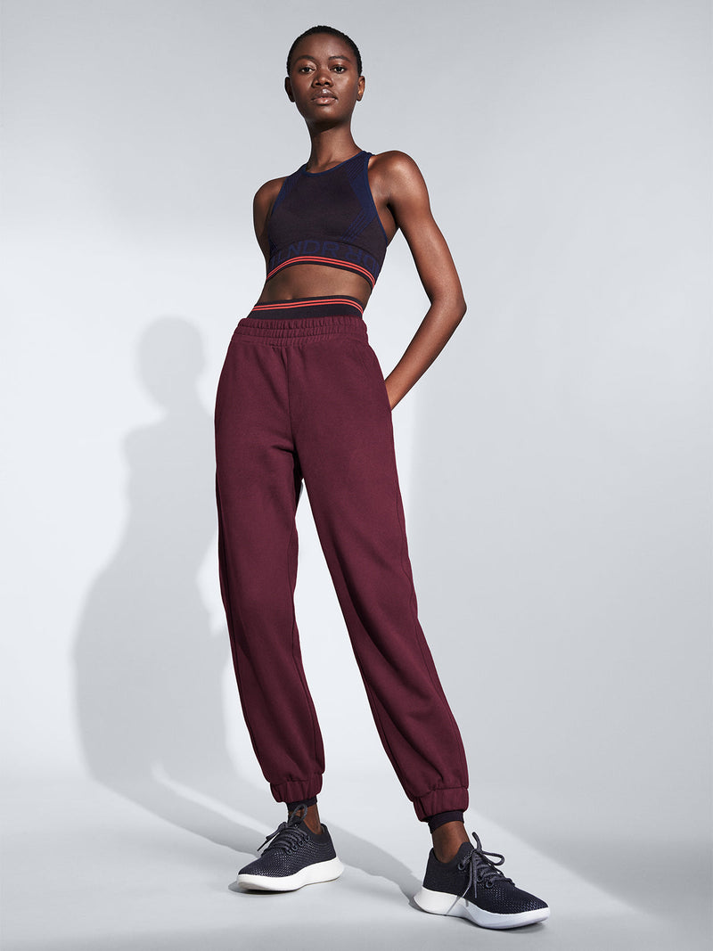 Size_XS  / Measurements_Omoh is 5' 11" - Waist 61cm (24"), Hips 89cm (35")