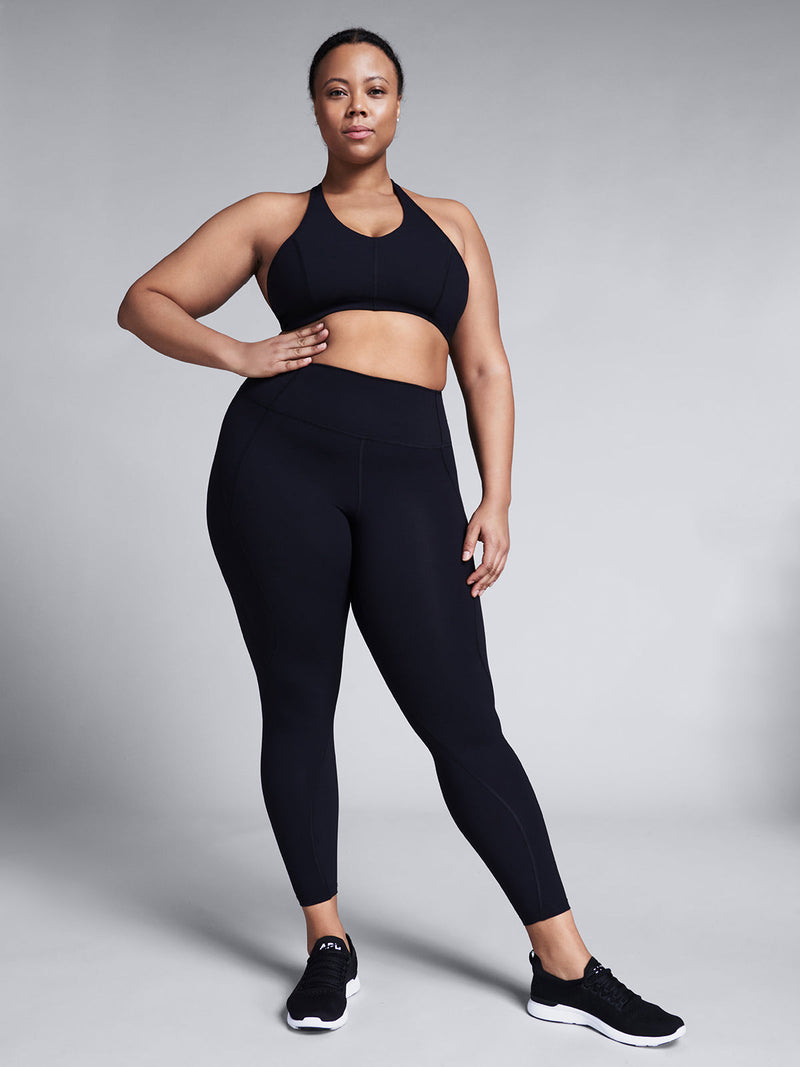 Size_L / Measurements_Danielle is 5' 10" - Waist 90cm (36"), Hips 120cm (48")
